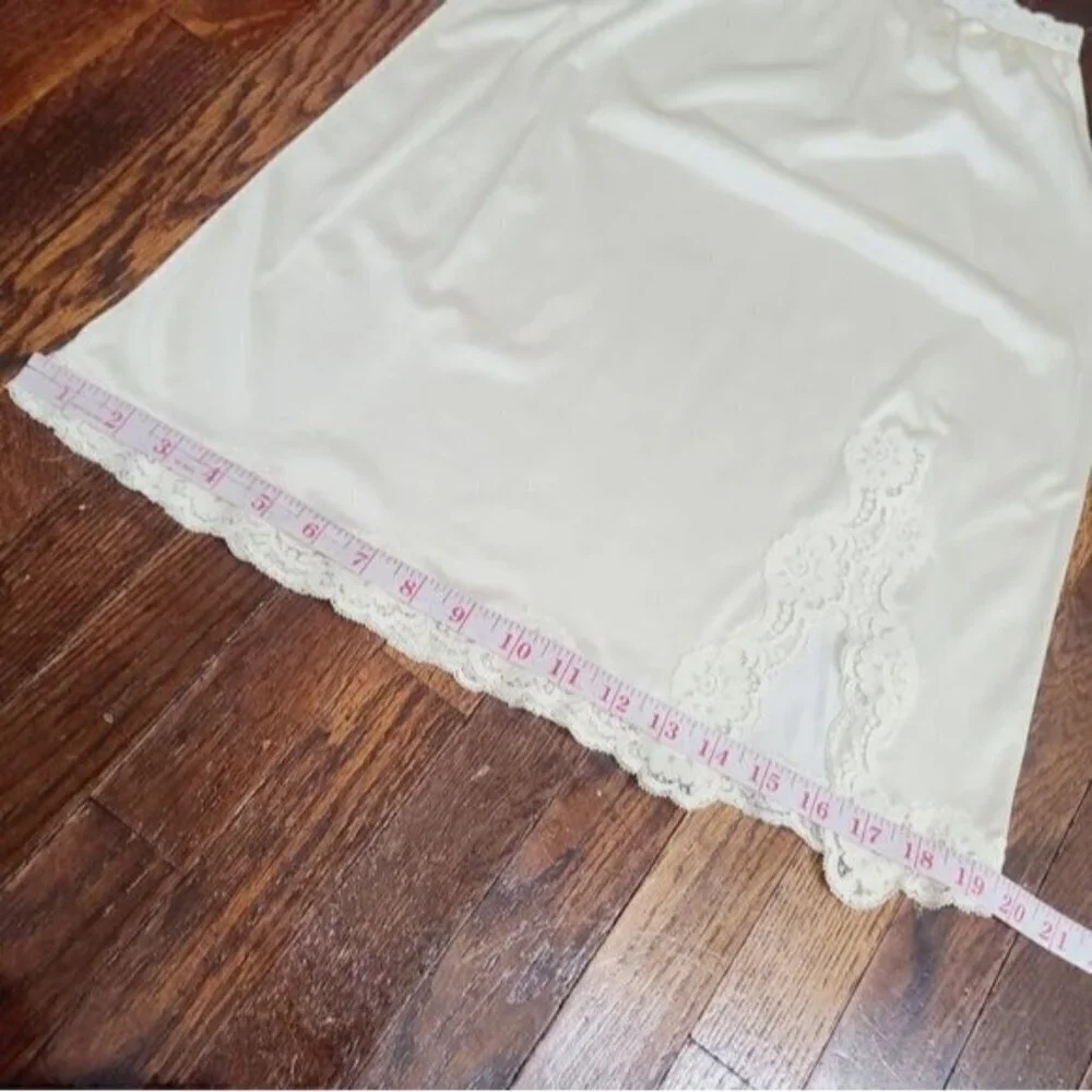 Vintage Ivory Lace Applique Half Skirt Slip - Picture 13 of 16